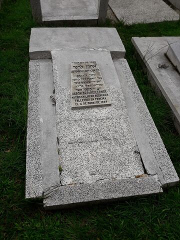 Lápida de Aaron (Arturo) Lerner