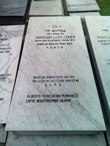 Lápida de Abraham Levy Cohen