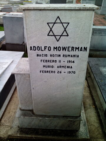 Lápida de Adolfo Mowerman