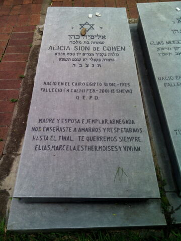 Lápida de Alicia Sion de Cohen