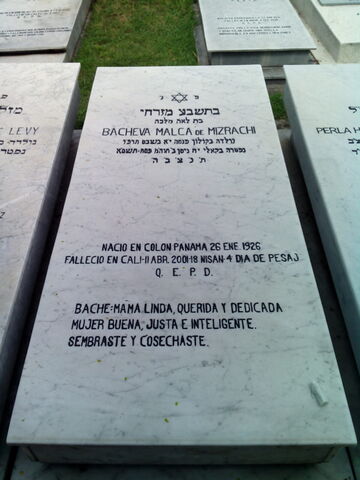 Lápida de Bacheva Malca de Mizrachi