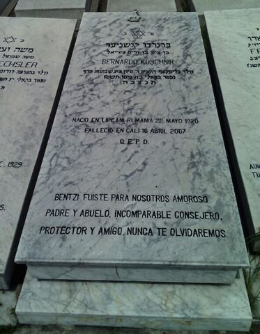 Lápida de Bernardo (Benzion) Kuschnir