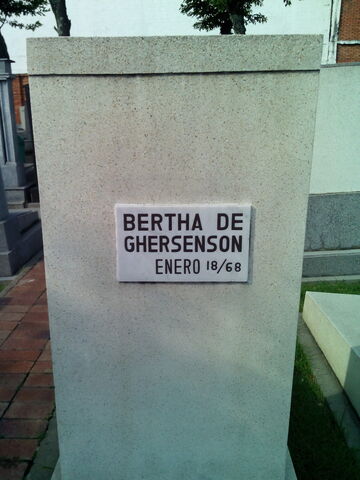 Lápida de Bertha de Ghersenson