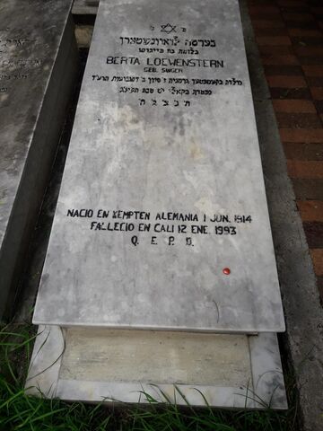 Lápida de Bertha S. de Loewenstern