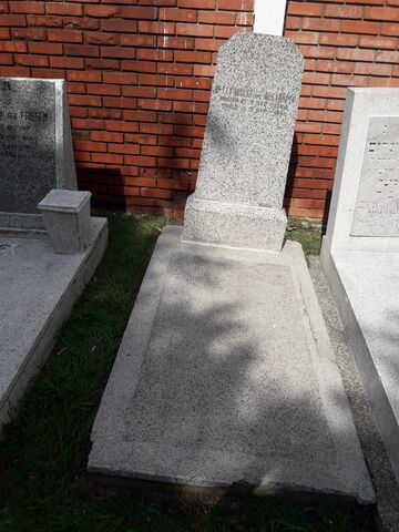 Lápida de Betty Wolff de Alexander