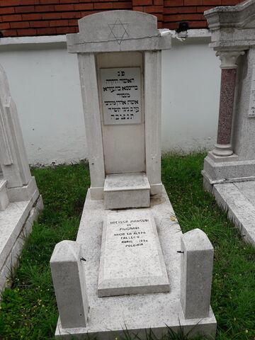 Lápida de Boeissa Mansubi de Mugrabi