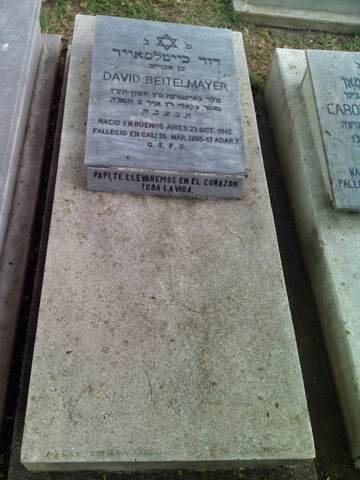 Lápida de David Beitelmayer