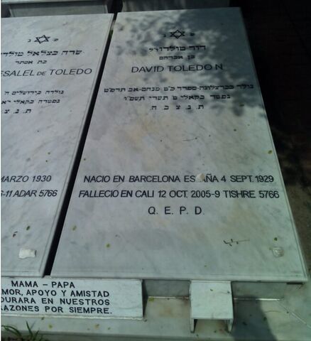 Lápida de David Toledo