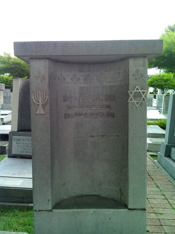 Lápida de Eva de Zukerman
