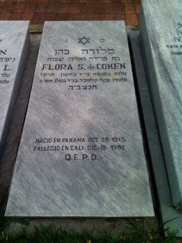 Lápida de Flora S. de Cohen