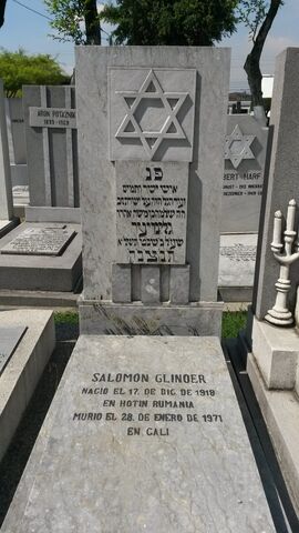 Lápida de Glinoer Salomon
