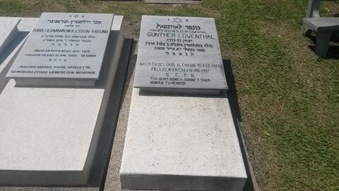 Lápida de Gunther Lowenthal
