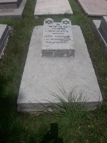 Lápida de Hers Sadovnik