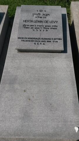 Lápida de Herta Lewin de Levy