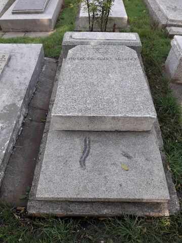 Lápida de Ingebord Elert de Bromet
