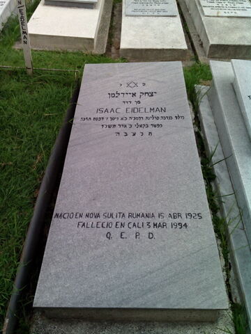 Lápida de Isaac Eidelman
