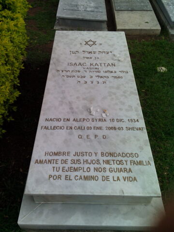 Lápida de Isaac Kattan