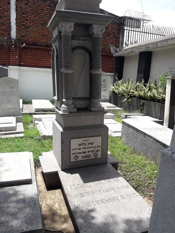 Lápida de Isaac Milhem