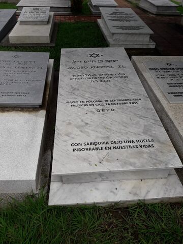 Lápida de Jacobo Knorpel