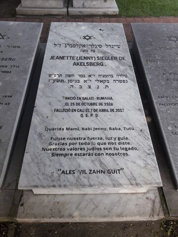 Lápida de Jeanette Siegler de Akelsberg