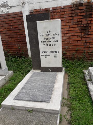 Lápida de Jorge Michonik