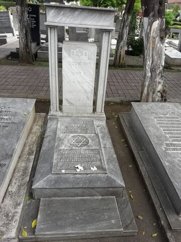 Lápida de Jose Esquenazi Zarcon