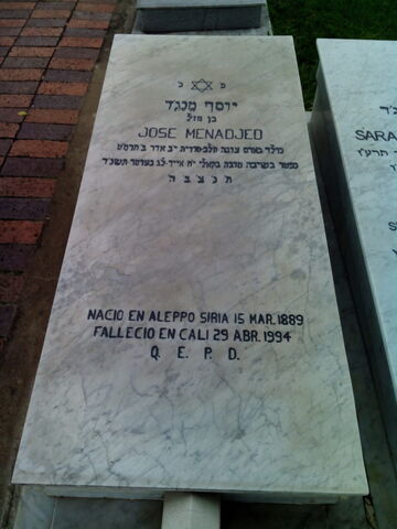 Lápida de Jose Menadjed