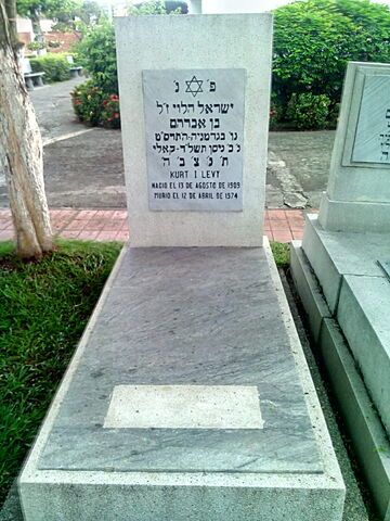 Lápida de Kurt Levy