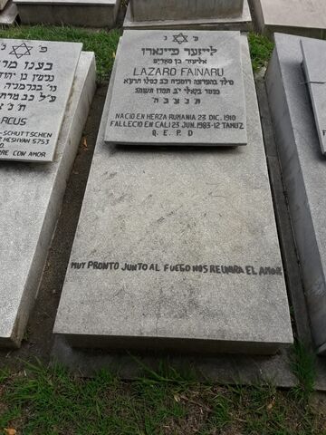 Lápida de Lazaro Fainaru