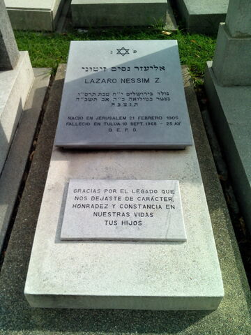 Lápida de Lazaro Nessim Z.