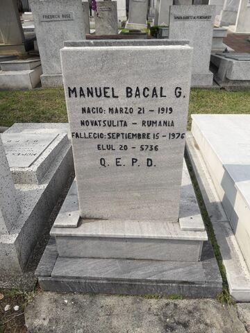 Lápida de Manuel Bacal