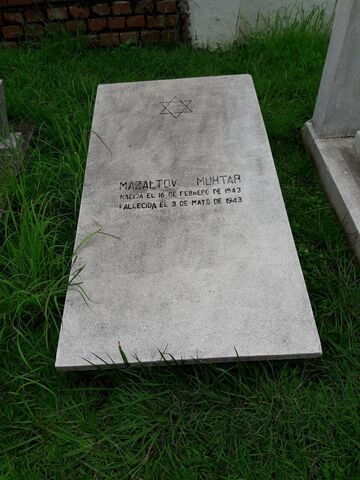 Lápida de Mazaltov Muthar