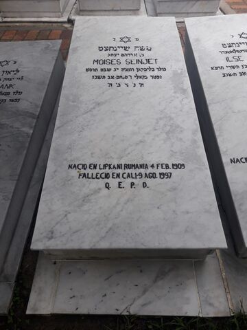 Lápida de Moises Seinjet