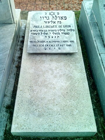 Lápida de Paula Langweil de Grun
