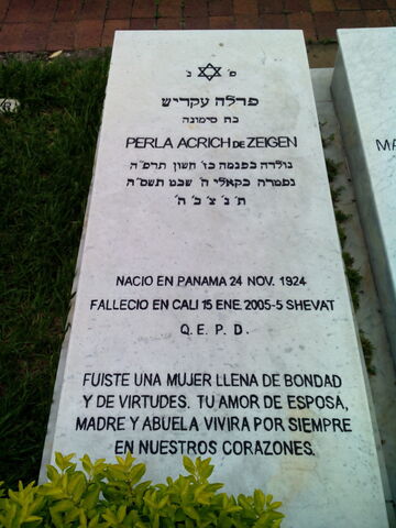 Lápida de Perla Acrich de Zeingen