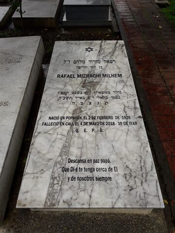 Lápida de Rafael Mizrachi Milhem