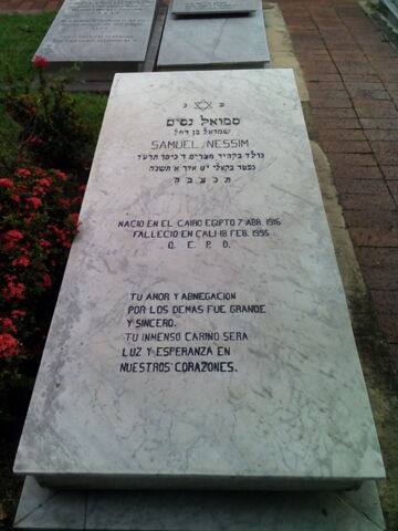 Lápida de Samuel Nessim