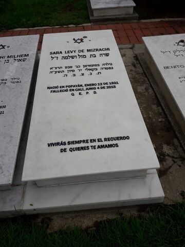 Lápida de Sara Levy de Mizrachi