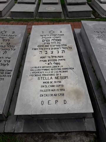 Lápida de Stella Nessim