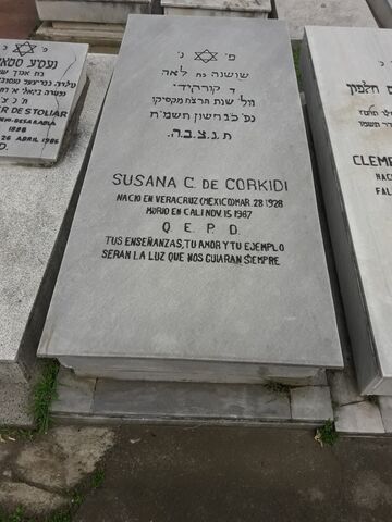 Lápida de Susana C de Corkidi