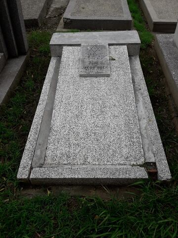 Lápida de Yacob Bock